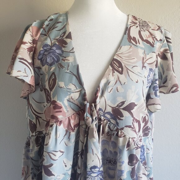 Kylie Paige LA Artsy Floral Babydoll Flutter Sleeve Top Blouse Pastel Size L - Picture 2 of 8